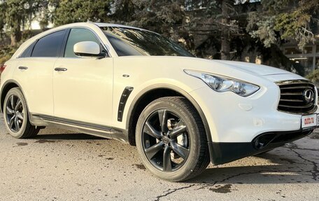 Infiniti FX II, 2012 год, 2 450 000 рублей, 10 фотография