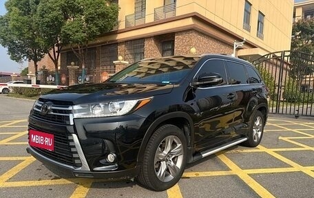 Toyota Highlander III, 2021 год, 3 307 400 рублей, 1 фотография