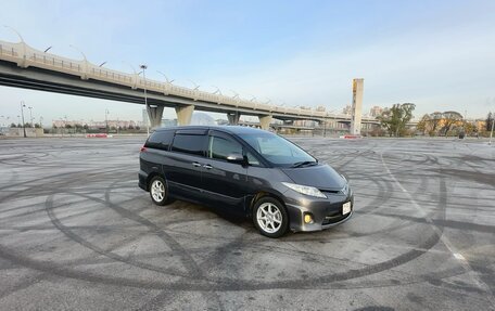 Toyota Estima III рестайлинг -2, 2011 год, 1 750 000 рублей, 2 фотография