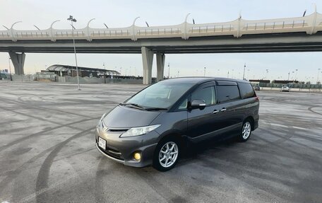 Toyota Estima III рестайлинг -2, 2011 год, 1 750 000 рублей, 4 фотография