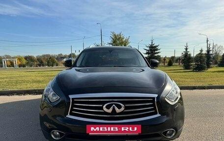 Infiniti QX70, 2014 год, 2 490 000 рублей, 3 фотография