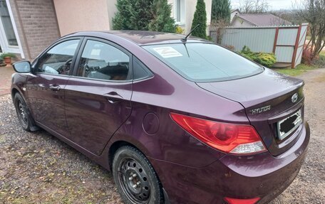 Hyundai Solaris II рестайлинг, 2011 год, 750 000 рублей, 2 фотография