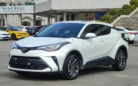 Toyota C-HR I рестайлинг, 2022 год, 1 895 037 рублей, 3 фотография