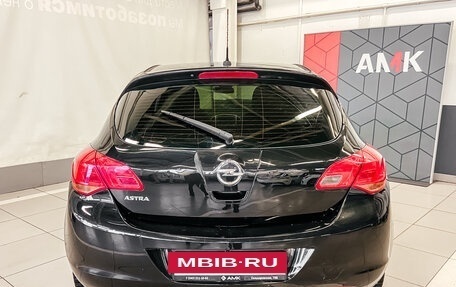 Opel Astra J, 2011 год, 699 870 рублей, 7 фотография