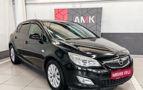 Opel Astra J, 2011 год, 699 870 рублей, 2 фотография