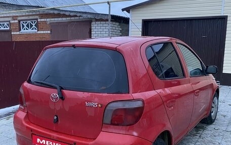 Toyota Yaris I рестайлинг, 2001 год, 450 000 рублей, 2 фотография