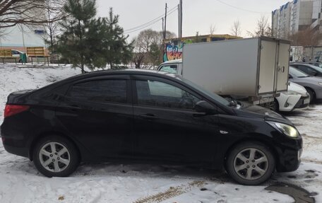 Hyundai Solaris II рестайлинг, 2014 год, 680 000 рублей, 2 фотография