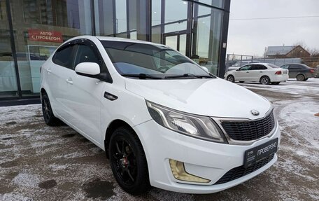 KIA Rio III рестайлинг, 2013 год, 831 000 рублей, 3 фотография