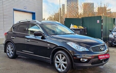 Infiniti QX50 I рестайлинг, 2015 год, 2 395 000 рублей, 4 фотография