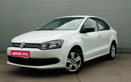 Volkswagen Polo VI (EU Market), 2013 год, 900 000 рублей, 1 фотография