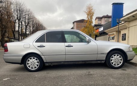 Mercedes-Benz C-Класс, 1997 год, 330 000 рублей, 4 фотография