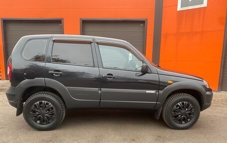 Chevrolet Niva I рестайлинг, 2011 год, 670 000 рублей, 2 фотография