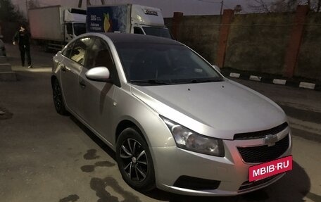 Chevrolet Cruze II, 2012 год, 580 000 рублей, 3 фотография