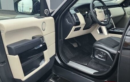 Land Rover Range Rover IV рестайлинг, 2015 год, 5 300 000 рублей, 17 фотография