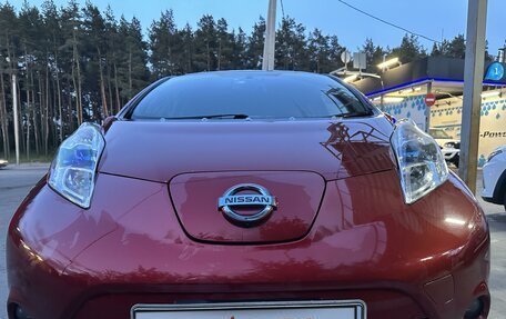 Nissan Leaf I, 2013 год, 1 800 000 рублей, 2 фотография