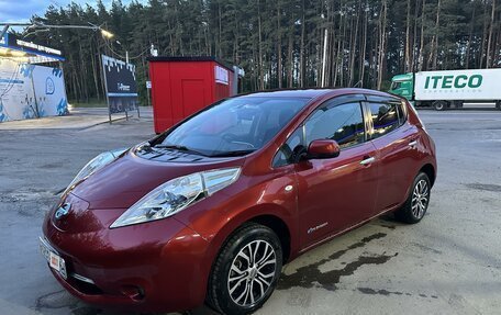 Nissan Leaf I, 2013 год, 1 800 000 рублей, 5 фотография