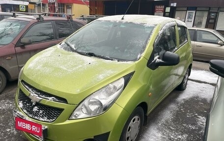 Chevrolet Spark III, 2012 год, 537 000 рублей, 2 фотография