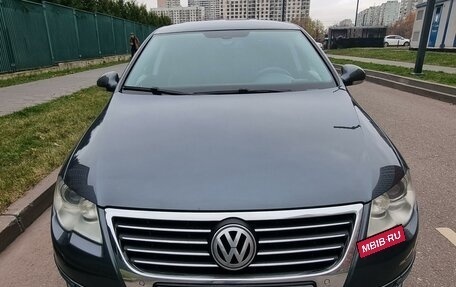 Volkswagen Passat B6, 2010 год, 799 000 рублей, 2 фотография