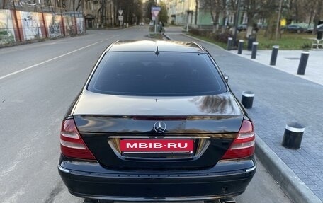 Mercedes-Benz E-Класс, 2003 год, 725 000 рублей, 9 фотография