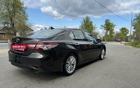 Toyota Camry, 2019 год, 2 830 000 рублей, 4 фотография