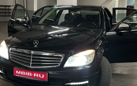 Mercedes-Benz C-Класс, 2010 год, 1 300 000 рублей, 1 фотография