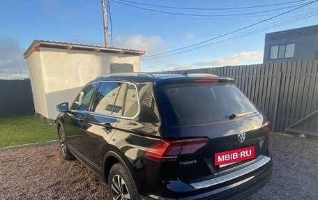 Volkswagen Tiguan II, 2019 год, 2 339 000 рублей, 4 фотография