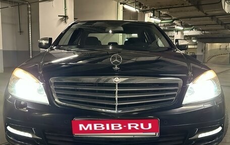 Mercedes-Benz C-Класс, 2010 год, 1 300 000 рублей, 4 фотография