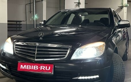 Mercedes-Benz C-Класс, 2010 год, 1 300 000 рублей, 3 фотография