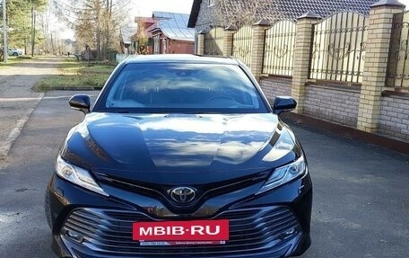 Toyota Camry, 2019 год, 3 250 000 рублей, 6 фотография