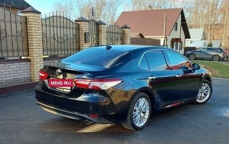 Toyota Camry, 2019 год, 3 250 000 рублей, 7 фотография