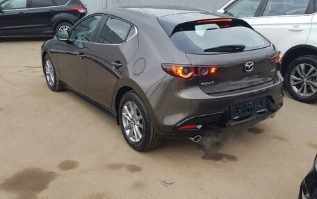 Mazda 3, 2019 год, 2 590 000 рублей, 18 фотография