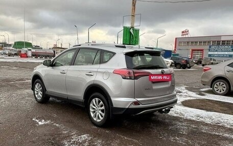 Toyota RAV4, 2016 год, 2 650 000 рублей, 6 фотография