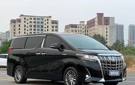 Toyota Alphard III, 2021 год, 11 000 000 рублей, 2 фотография