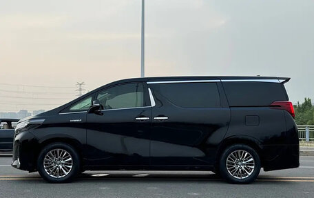 Toyota Alphard III, 2021 год, 11 000 000 рублей, 5 фотография