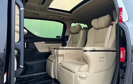 Toyota Alphard III, 2021 год, 11 000 000 рублей, 16 фотография