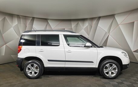 Skoda Yeti I рестайлинг, 2013 год, 1 038 000 рублей, 6 фотография