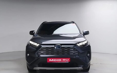 Toyota RAV4, 2023 год, 4 050 000 рублей, 3 фотография