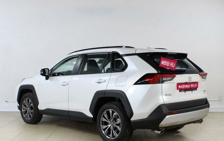 Toyota RAV4, 2024 год, 4 650 000 рублей, 2 фотография