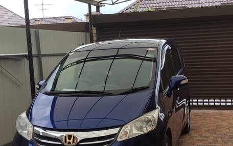 Honda Freed I, 2012 год, 1 400 000 рублей, 1 фотография