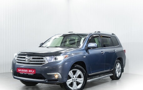 Toyota Highlander III, 2012 год, 2 050 000 рублей, 3 фотография