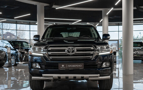 Toyota Land Cruiser 200, 2016 год, 6 500 000 рублей, 3 фотография