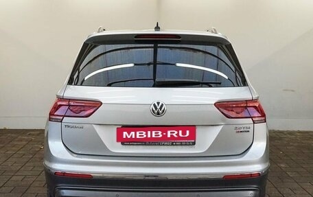 Volkswagen Tiguan II, 2017 год, 2 650 000 рублей, 3 фотография