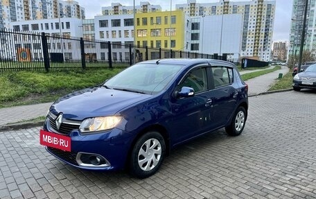 Renault Sandero II рестайлинг, 2014 год, 979 000 рублей, 2 фотография