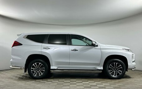 Mitsubishi Pajero Sport III рестайлинг, 2020 год, 4 149 000 рублей, 4 фотография