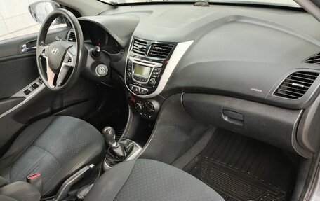 Hyundai Solaris II рестайлинг, 2012 год, 665 000 рублей, 11 фотография