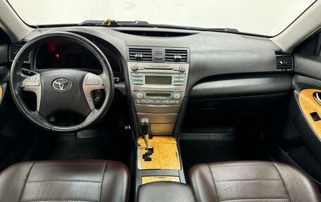 Toyota Camry, 2007 год, 899 000 рублей, 10 фотография