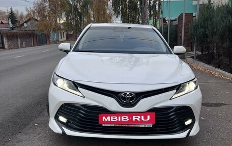 Toyota Camry, 2020 год, 2 750 000 рублей, 7 фотография