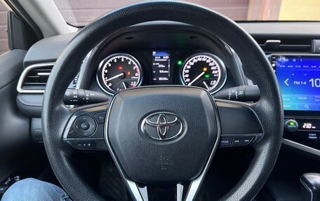 Toyota Camry, 2020 год, 2 750 000 рублей, 17 фотография