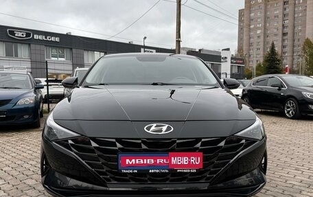 Hyundai Elantra, 2021 год, 2 215 000 рублей, 2 фотография