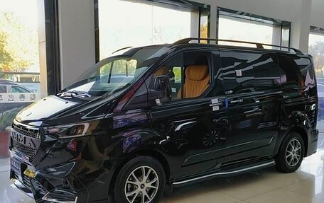 Ford Tourneo Custom I рестайлинг, 2024 год, 7 000 000 рублей, 3 фотография